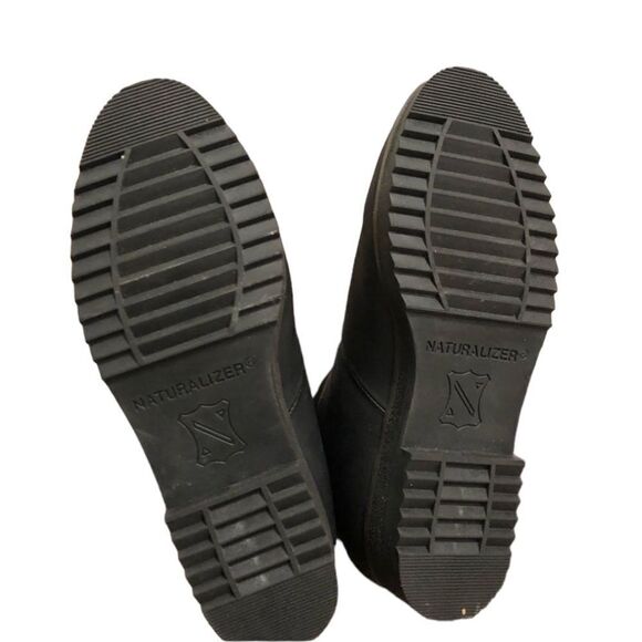 Naturalizer black slip on winter boots. Size 6.5.‎ - Picture 4 of 8